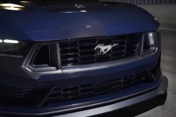 Mustang Dark Horse 02